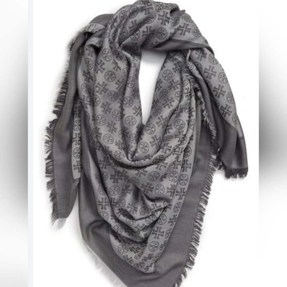 Tory Burch Traveler Logo Jacquard Wool & Silk Scarf / Shawl / Wrap - Picture 2 of 7
